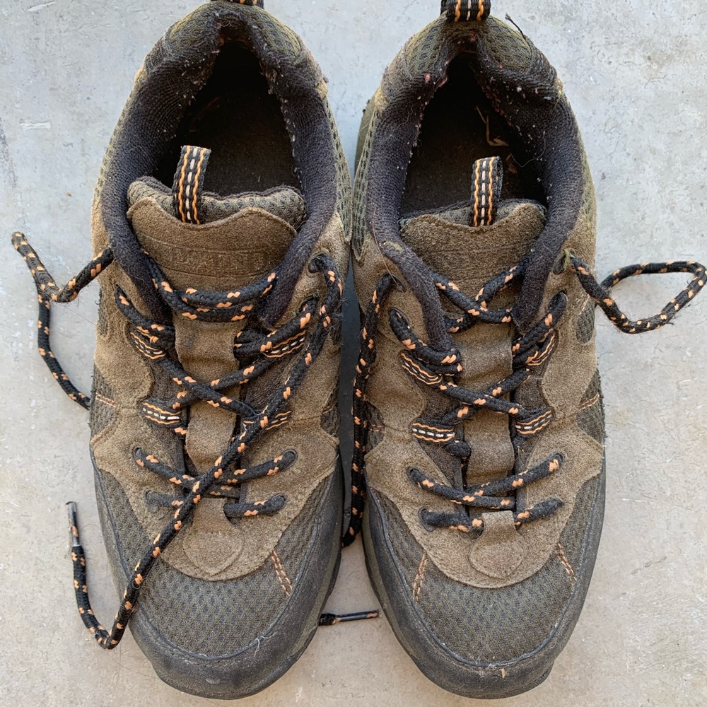 Land’s End Hiking Shoes Size 9